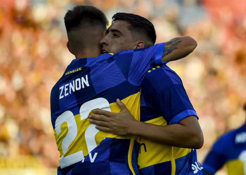 Zenón y Merentiel, con chances de ser titulares en Boca. (Getty)