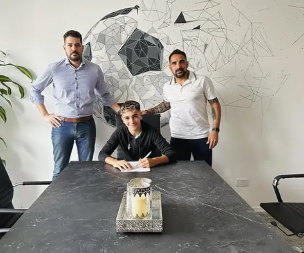 El ex Boca ahora es representante. (Instagram)