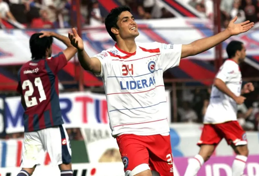 Nicolás Blandi en Argentinos Juniors en 2010 (Archivo)