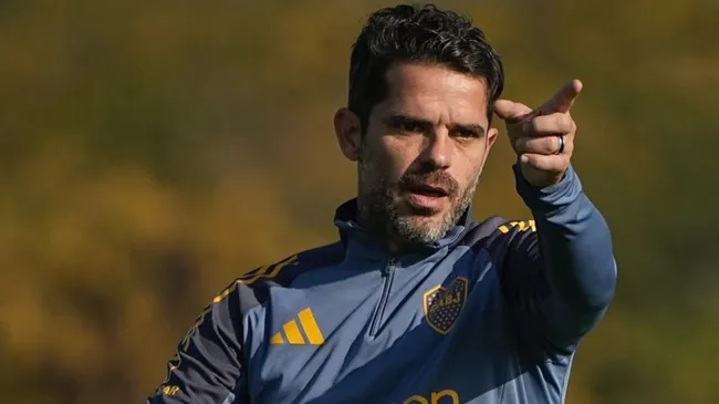 Battaglia habló sobre la línea de 5 que tiene en mente Gago para el Superclásico. (Boca Oficial)