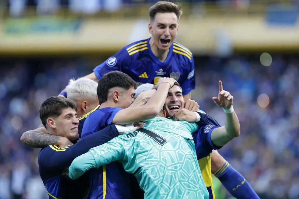 Simoni en los festejos de la Copa Intercontinental obtenida. (Getty)