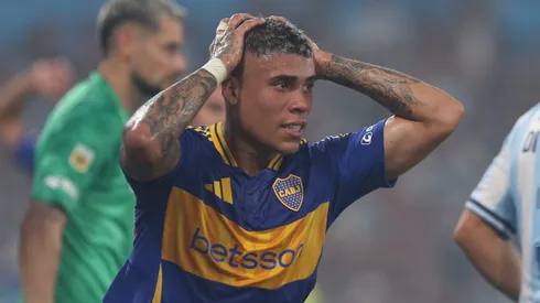 Ayrton Costa no viajará al Mundial de Clubes con Boca.