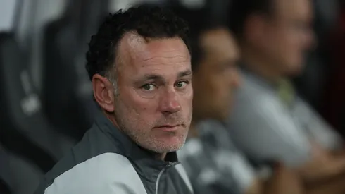 El guiño de Milito a Boca que también le deja un aviso a Riquelme.