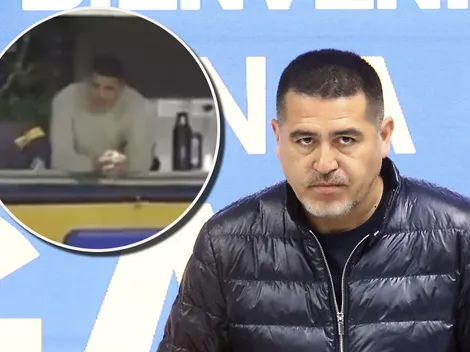 No se vio: así fue la reacción de Riquelme a los cantitos contra su comisión