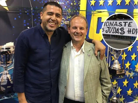 ¿Hay interna con Riquelme? Apareció un pasacalles en Boca contra Ricardo Rosica