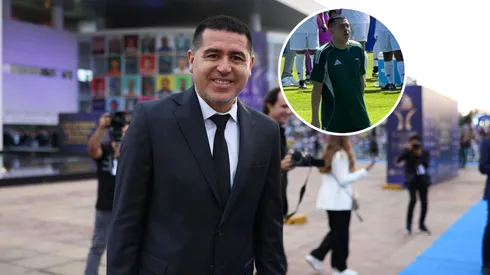 Riquelme, reunido nuevamente con varias estrellas históricas del fútbol.