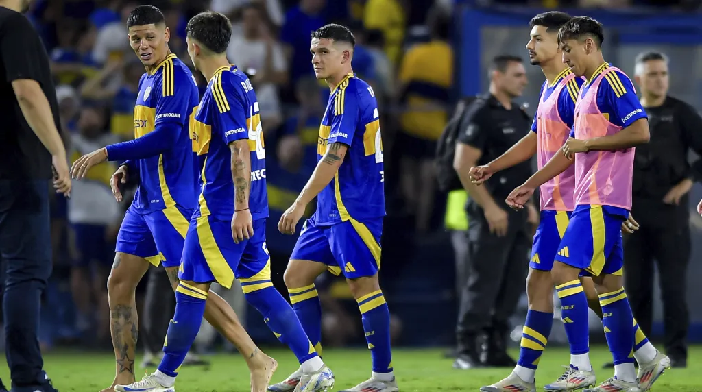 Hay jugadores de Boca que pueden irse en el próximo mercado de pases (Getty Images)