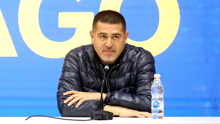 El fuerte aviso de un DT a Riquelme.
