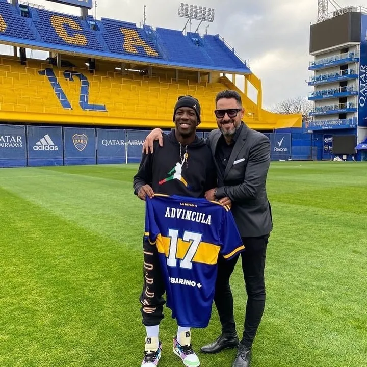 El representante de Advíncula dio detalles sobre su futuro.