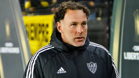 Milito ya tiene club luego de rechazar a Boca.