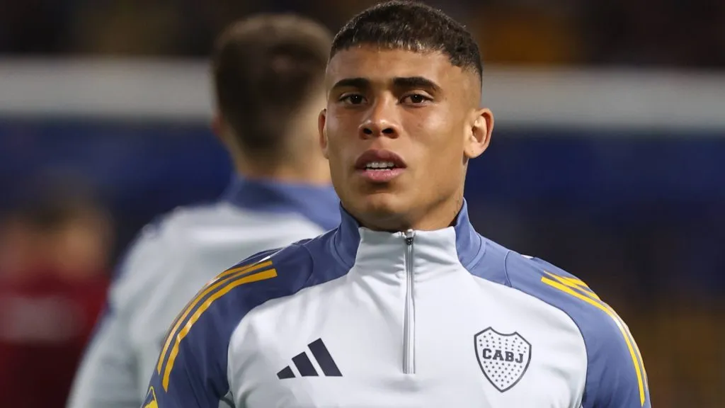 Ayrton Costa podría ser titular por Rojo en el debut de Boca ante Benfica. (Imago)