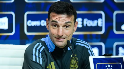 Scaloni habló de Paredes.