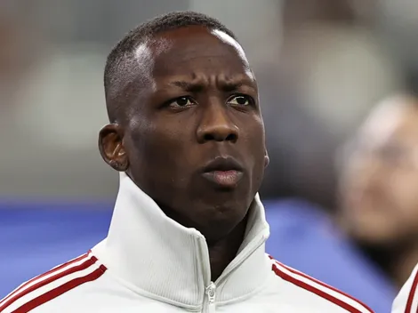 ¿No juega contra Benfica? Advíncula enciende las alarmas en Boca tras su partido con Perú