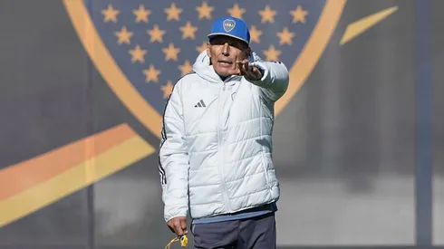 Russo define el equipo para el debut contra Benfica.