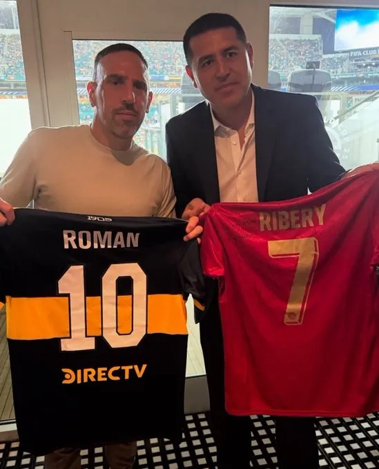 Frank Ribery junto a Juan Román Riquelme (Twitter)
