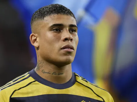 Ayrton Costa, a la par en Boca: ¿vuelve y juega como titular ante Racing?