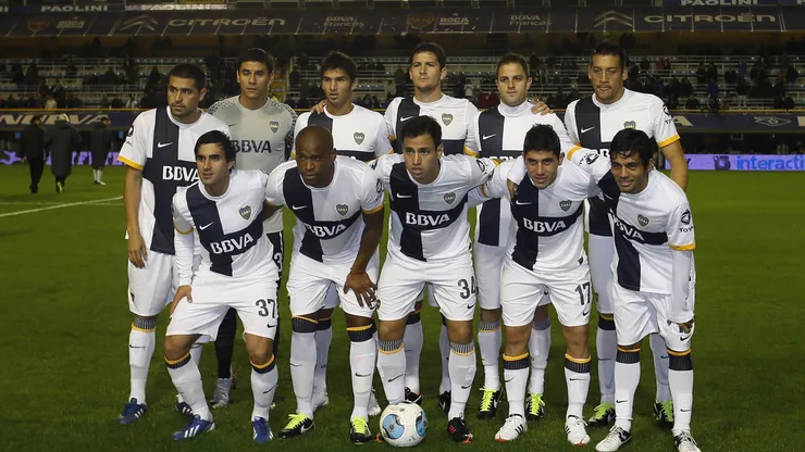 Jugó en Boca, es DT y lleva un psicólogo a cada partido.