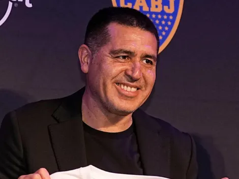 Vuelve a la carga: Riquelme irá a buscar a dos extremos extranjeros que Boca ya tiene en carpeta