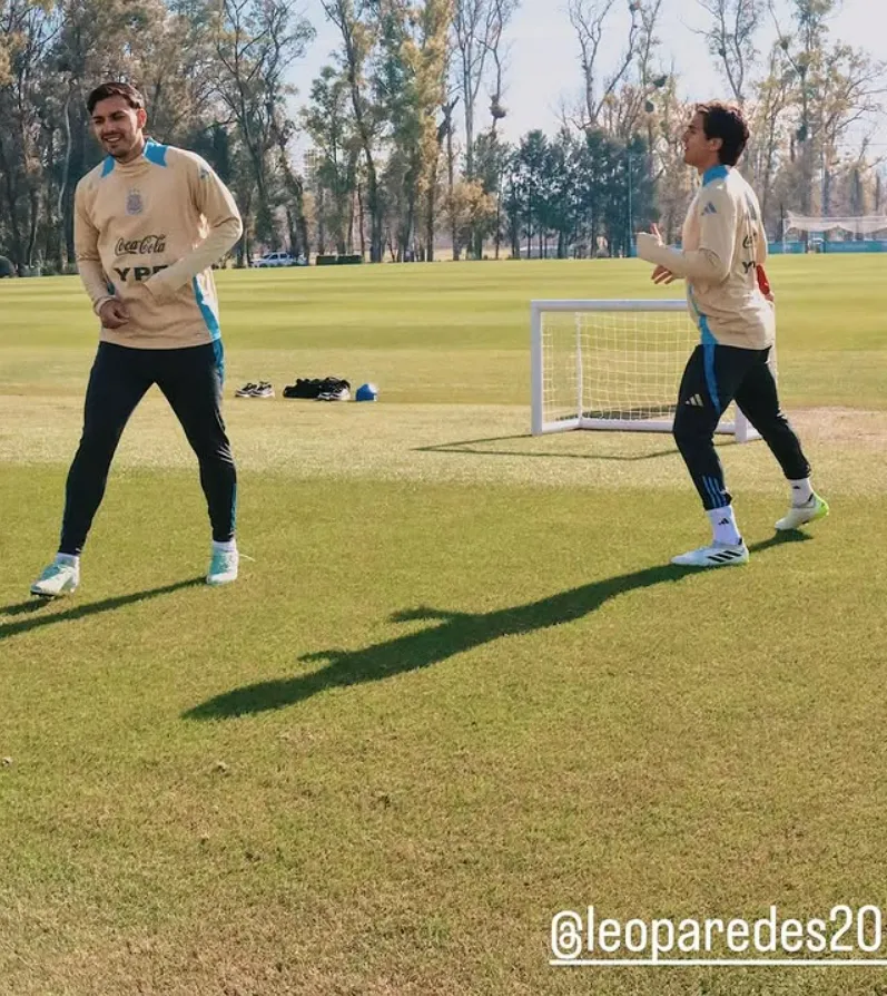 Paredes entrenando con Dybala en el Predio de la Selección Argentina (Instagram)