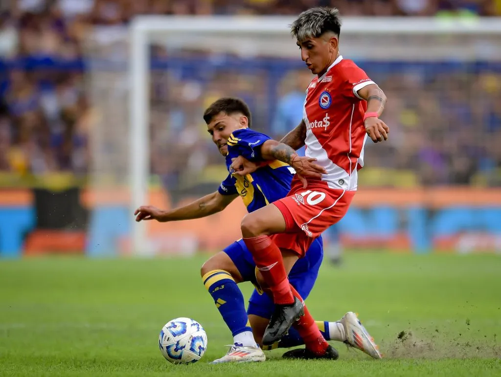 Boca debe pagar 7 millones por Alan Lescano. (Getty)