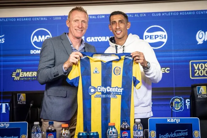 Rosario Central presentó a Di María (Rosario Central oficial)