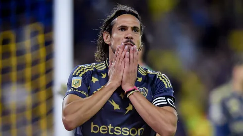 Edinson Cavani volvió a lesionarse