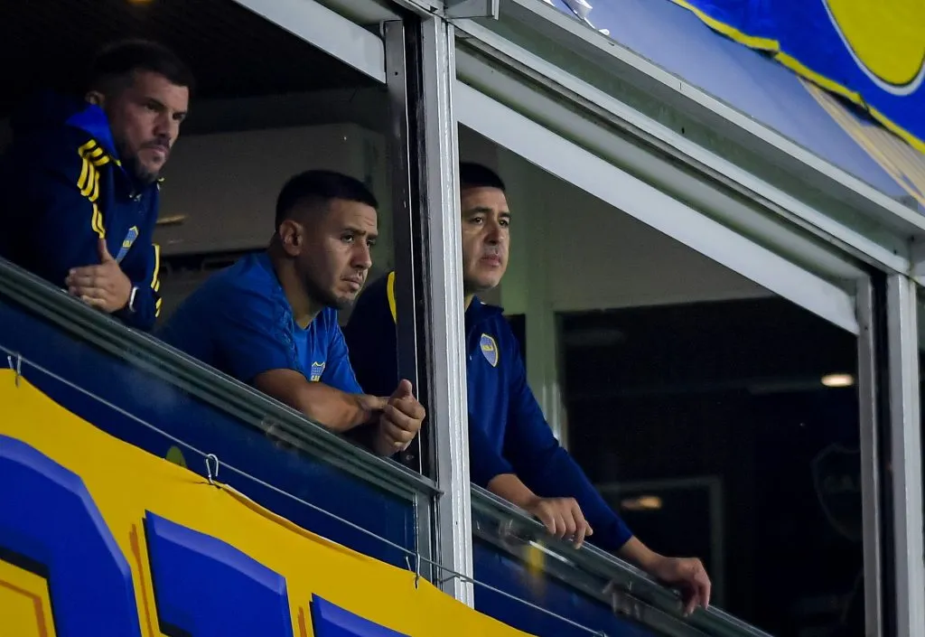 Riquelme dialogó con los jugadores de Boca. (Getty)