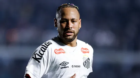 Neymar podría compartir plantel con un exBoca.