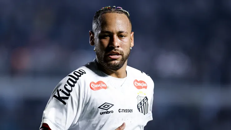 Neymar podría compartir plantel con un exBoca.