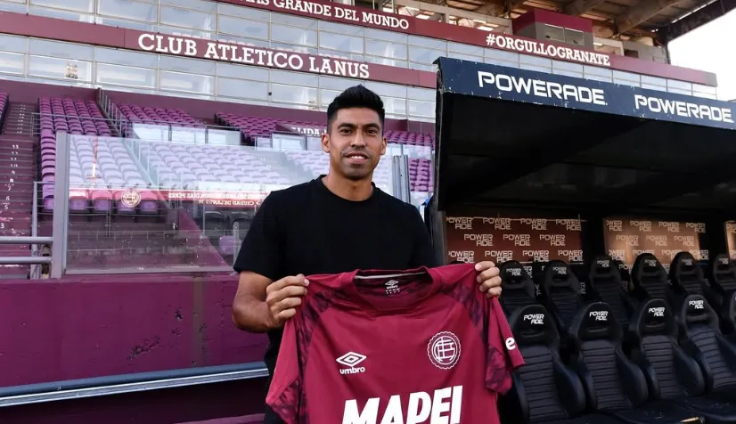 Ramírez se fue a Lanús pero juega muy poco. (Instagram)
