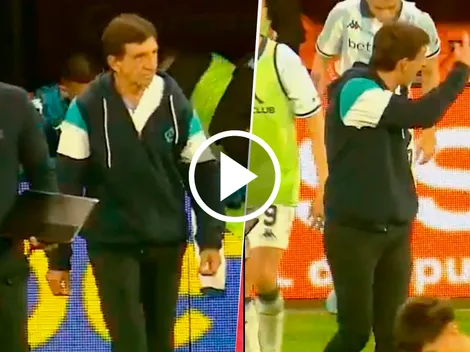 El insólito gesto de Costas a la platea de Boca: "¿Que hace?"