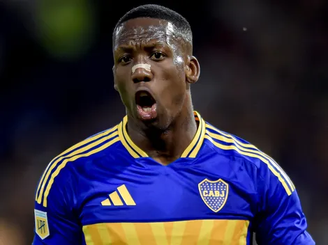 ¿Se va? El gesto de Advíncula que generó rumores sobre una posible salida de Boca