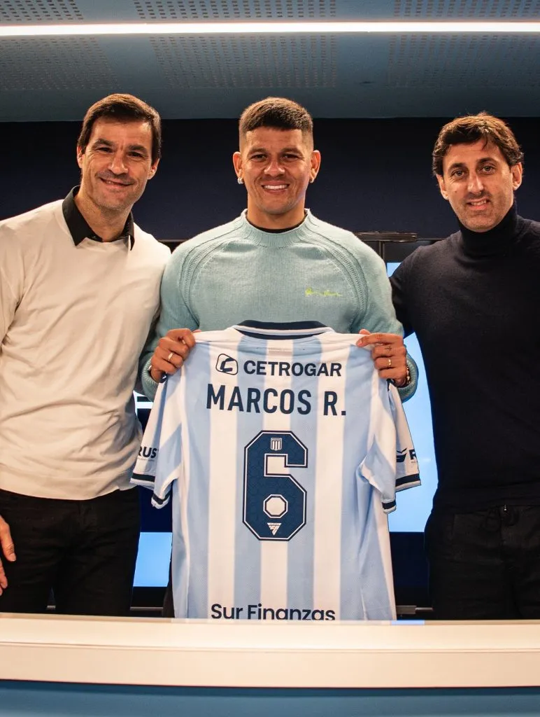 Marcos Rojo fue presentado en Racing (Racing Oficial)