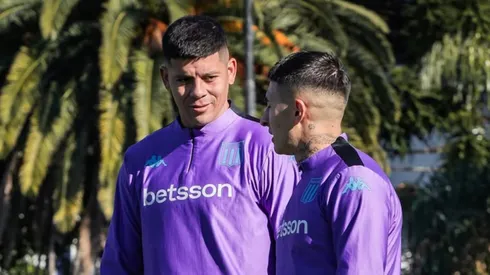 Rojo se sumó a Racing con el pase en su poder.