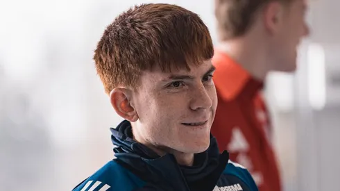 El lindo gesto de Valentín Barco con hinchas de Boca en Francia.