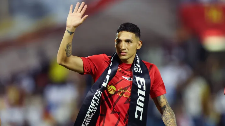 Equi Fernández es nuevo jugador de Bayer Leverkusen