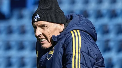 El DT estuvo presente en el entrenamiento y diagramó un once en La Bombonera.
