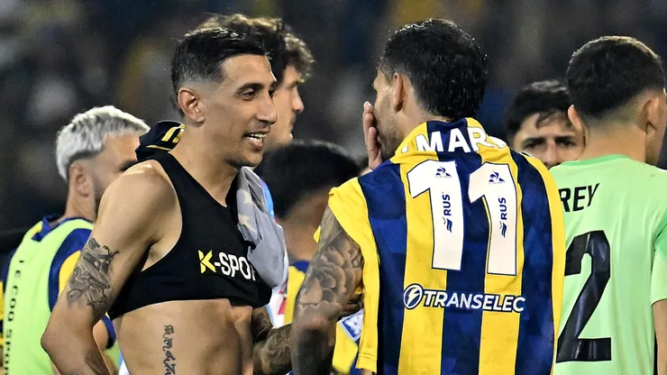 Di María se fue con la camiseta de Paredes.