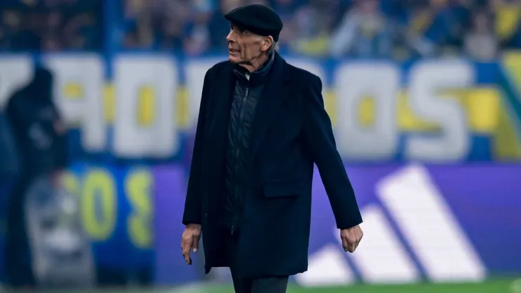 Russo, otra vez internado.