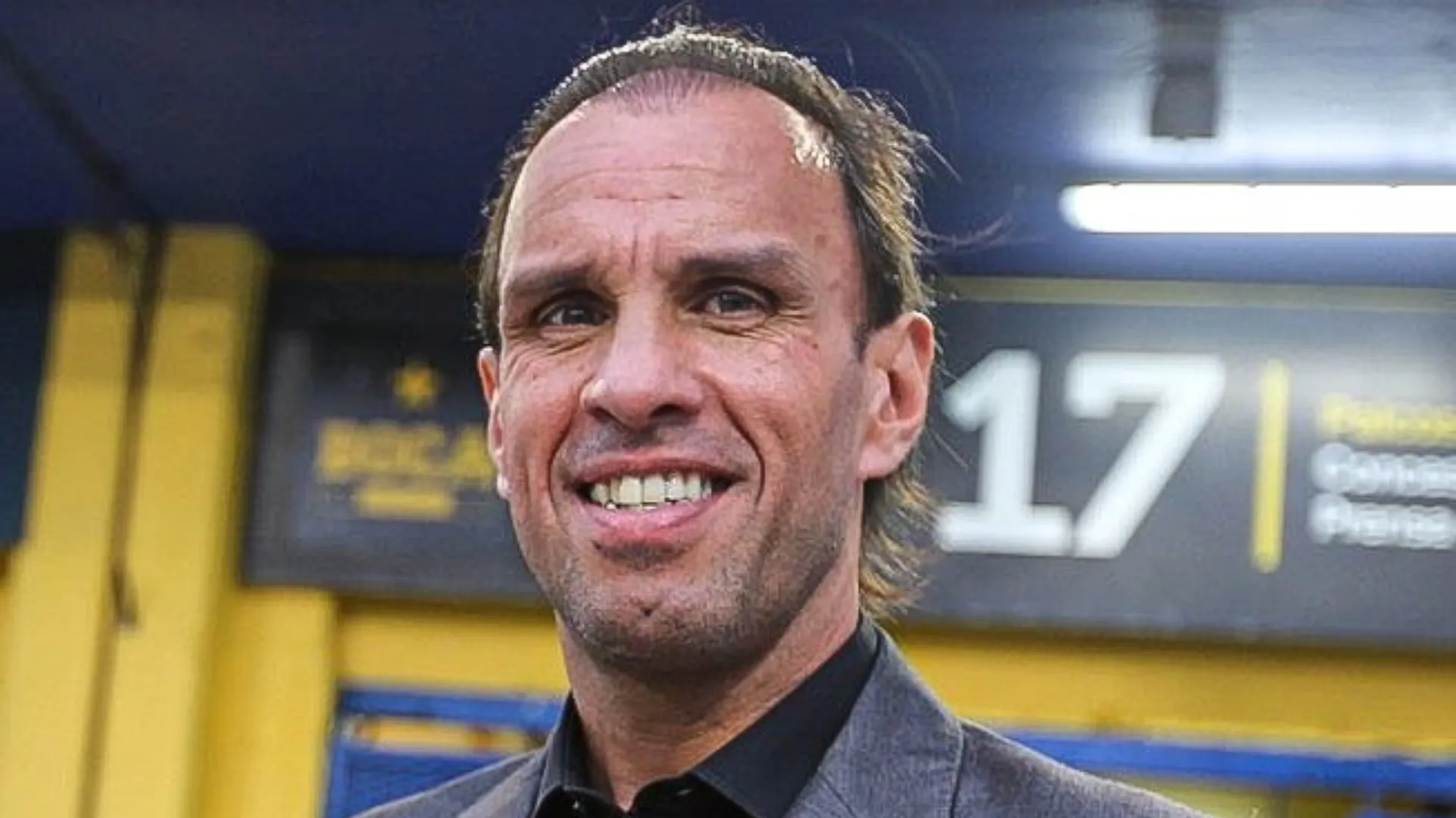 Navarro Montoya, a un paso de dirigir en Ecuador.