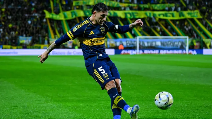 Pasó desapercibido: el gesto de impotencia de Leandro Paredes en pleno partido entre Boca y Defensa y Justicia