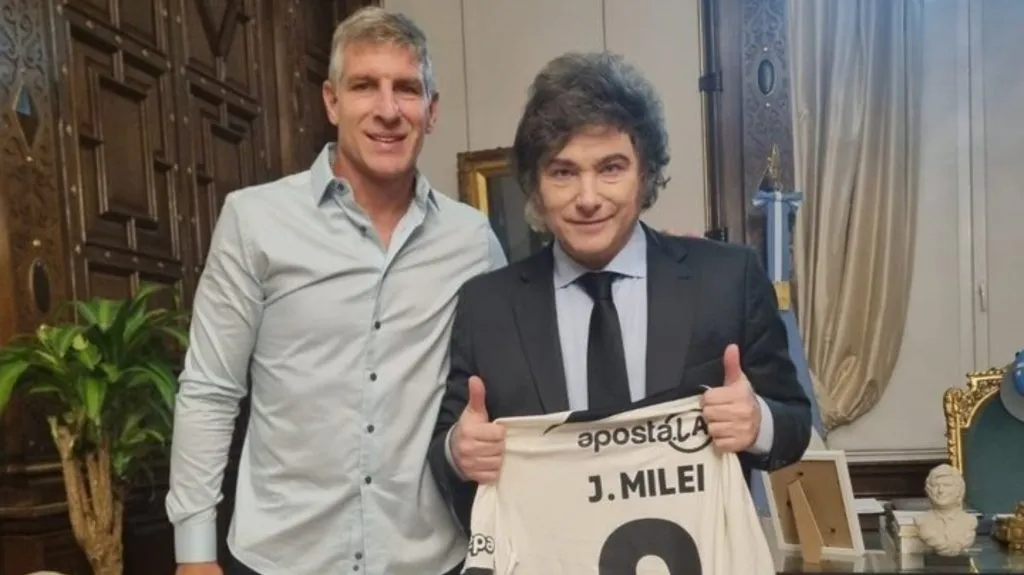 Palermo junto a Javier Milei.