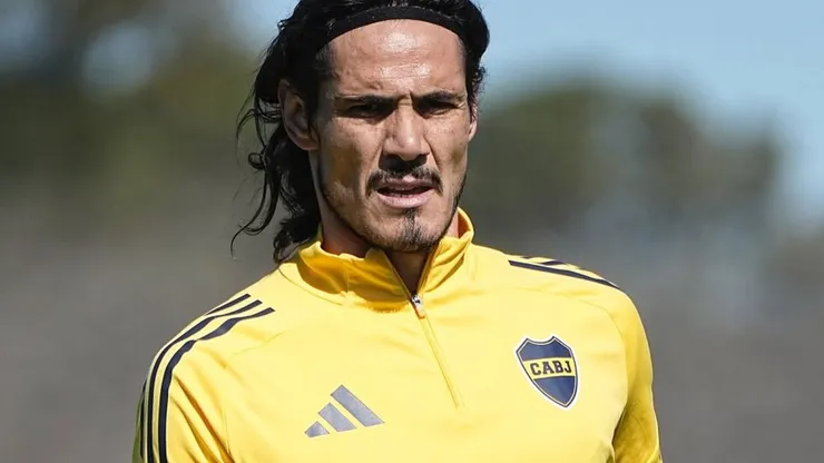 La idea del Úbeda con Cavani y el armado del equipo ante Belgrano.