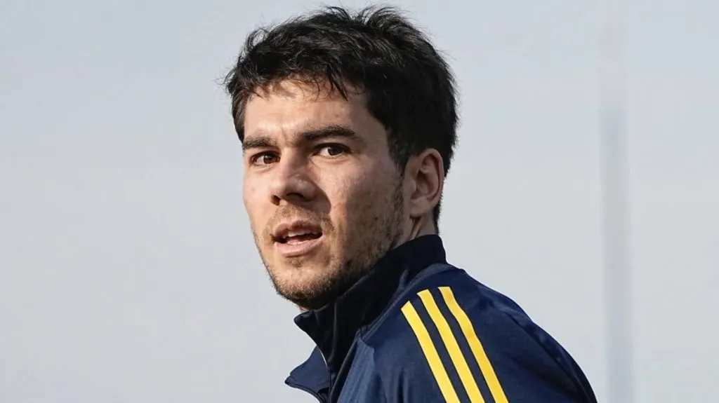 Blondel, sin lugar en Boca.