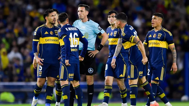 El ex Boca que criticó al plantel por las constantes protestas al árbitro.