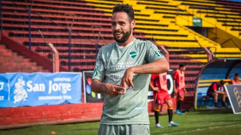 La rompe en el ascenso y tiene vínculo directo con un titular de Boca.