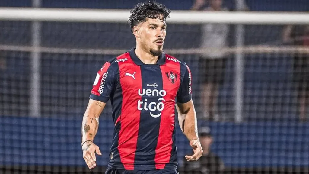 Valdez liberó un cupo de extranjero.