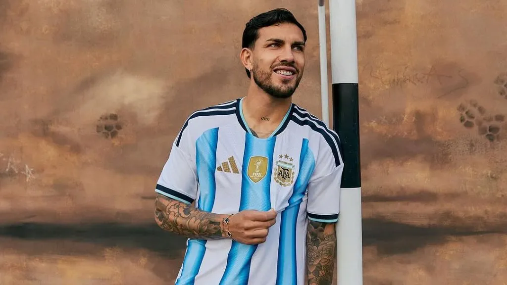 La nueva camiseta de la Selección Argentina. (@leoparedes20)