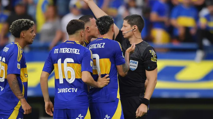 El árbitro del Superclásico perjudicó a Boca en el pasado.
