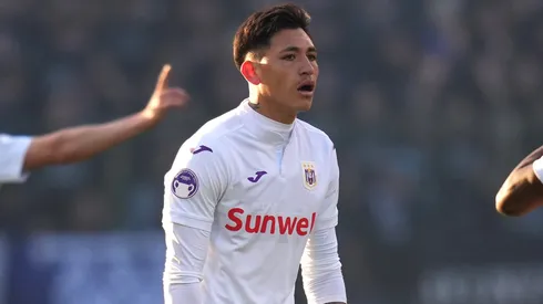 Luisito juega poco en Bélgica.